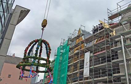 DomRömer Area celebrates topping-out